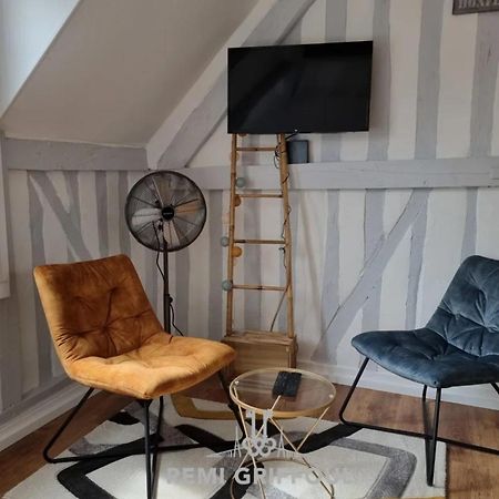 La Capucine Lovely Studio City Center Honfleur Exterior foto